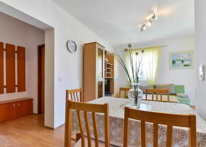 Apartman Jadran-4 By Interhome