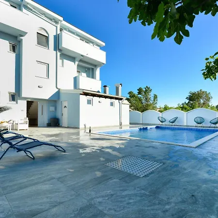 Jadran-4 By Interhome