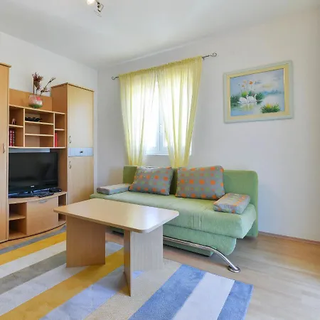 Jadran-4 By Interhome 닌